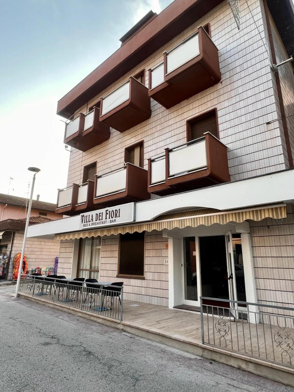 Hotel Villa Dei Fiori Bellaria-Igea Marina Exterior photo