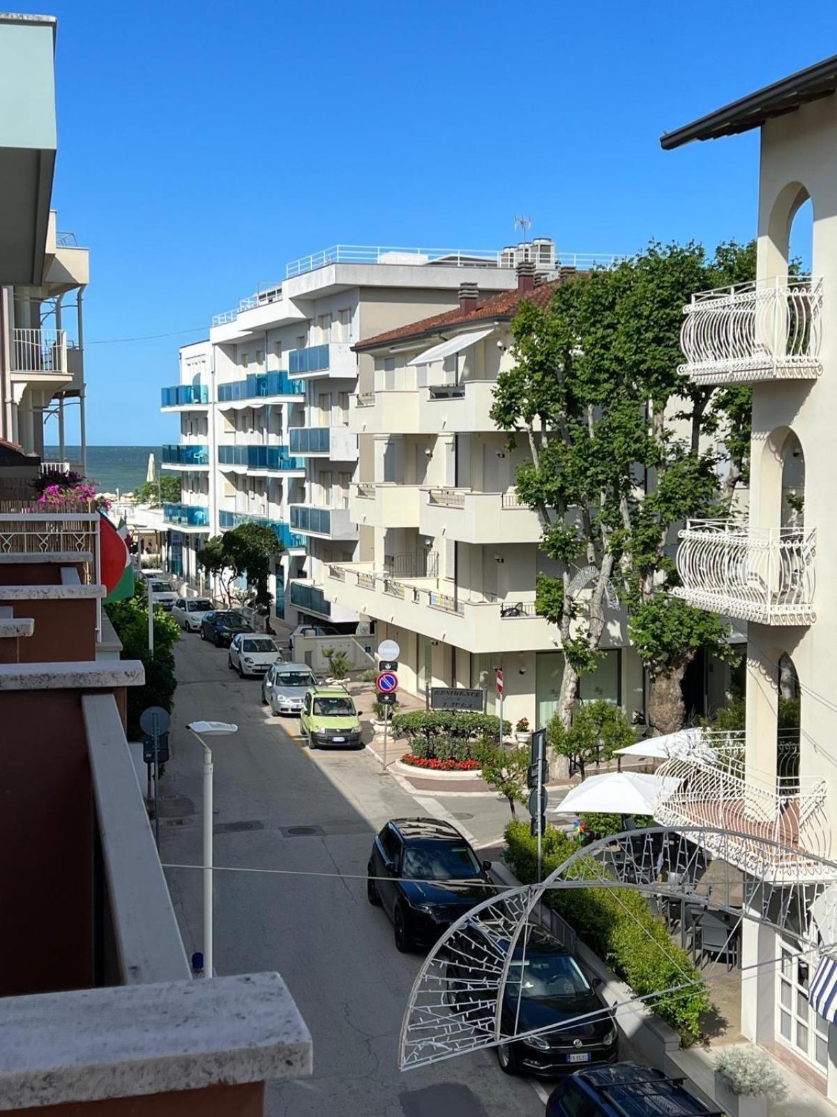 Hotel Villa Dei Fiori Bellaria-Igea Marina Exterior photo